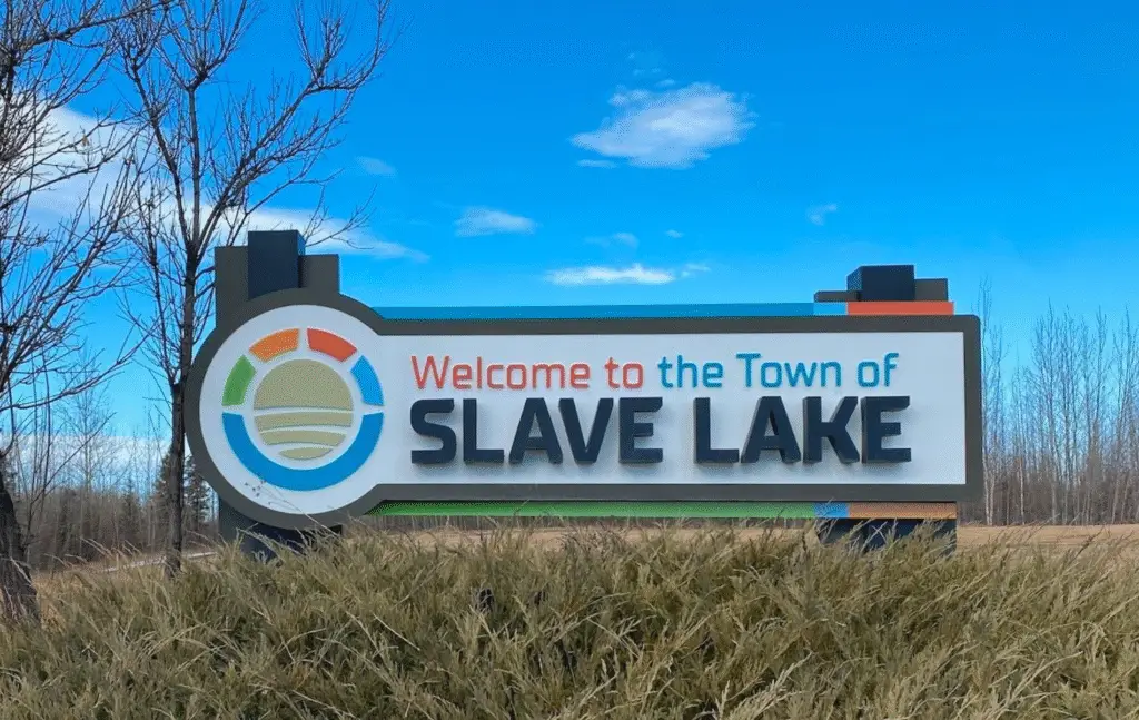 Slave Lake Shipping Containers